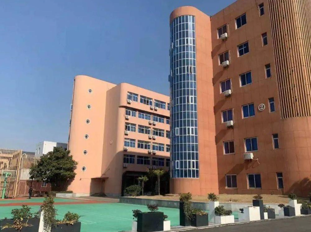 最新学费曝光！上实剑桥招生信息