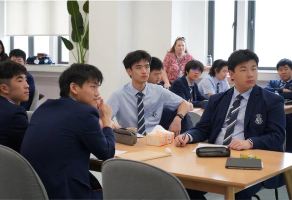 见证哈罗国际深圳骄人成绩！AS Level科目全A、IGCSE 9门科目全A*！