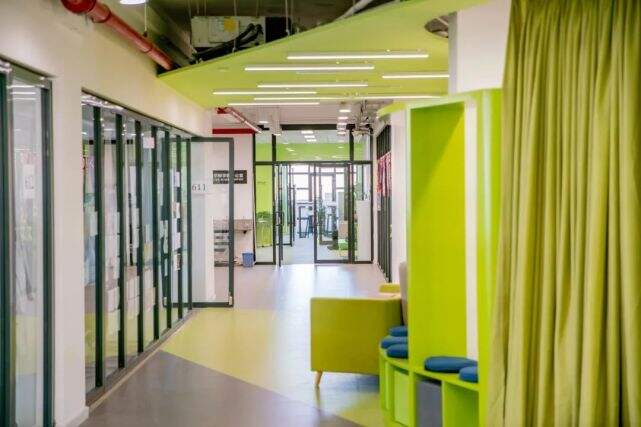 北京大学附属中学道尔顿学院