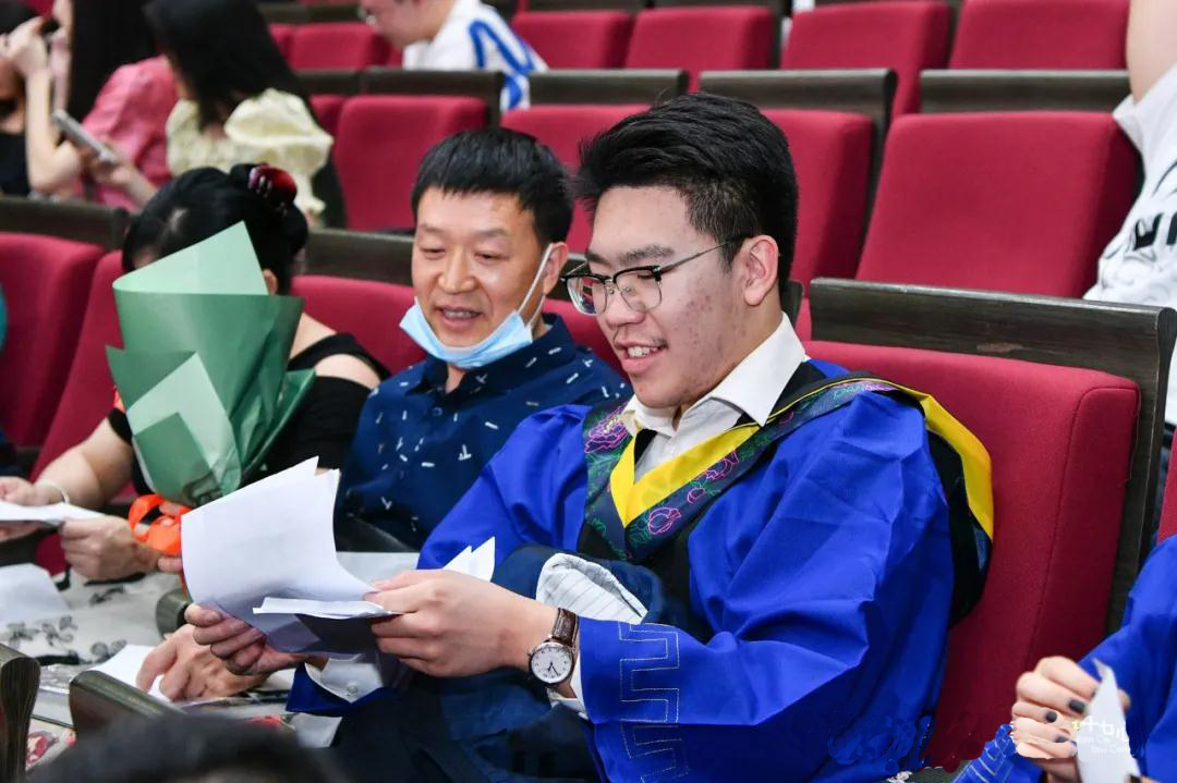 外国语大学国际课程中心