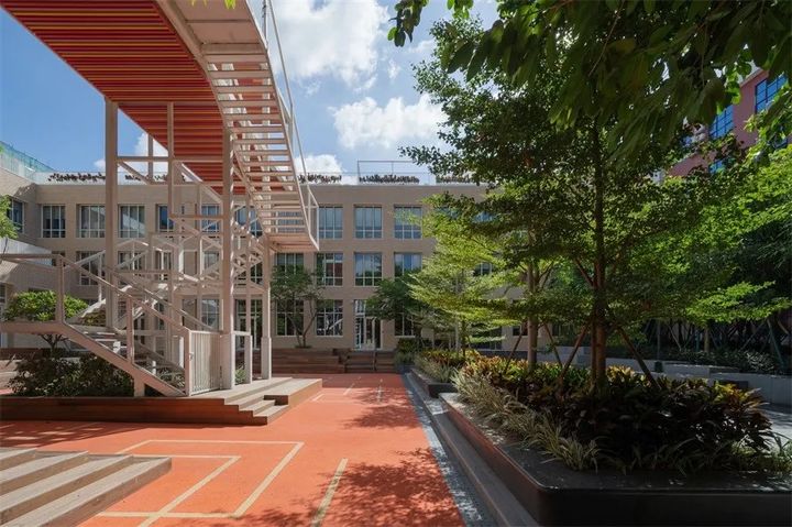 爱文世界学校