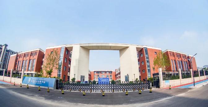 金铭钥学校