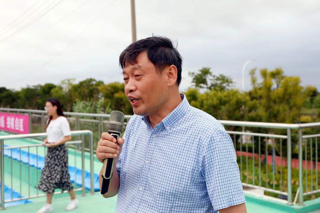 启东启迪外国语学校