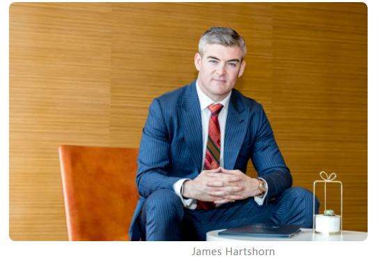 中国家长&ldquo;卷不动了，全家一起出国&rdquo;