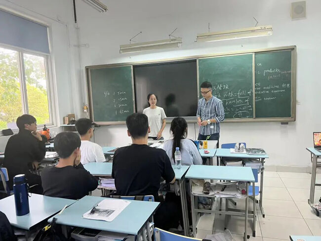 中加枫华国际学校