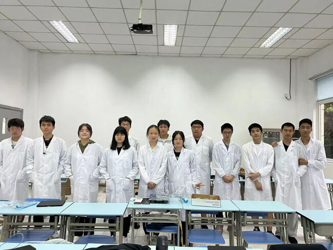 中加枫华国际学校