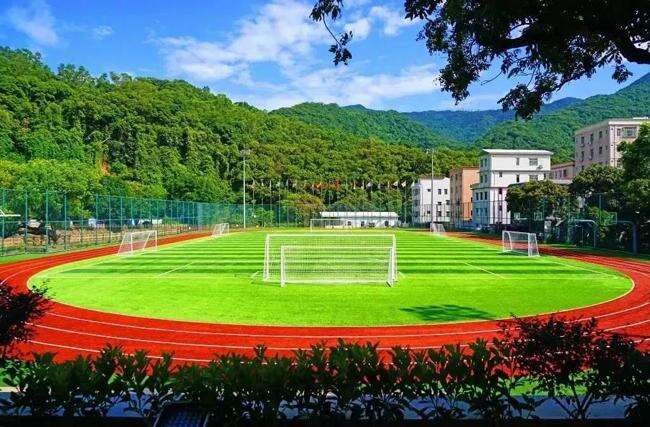 深圳华美外国语学校