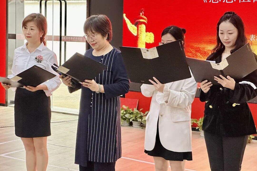 北大附中深圳南山分校国际部：感恩我们在国际部相遇！