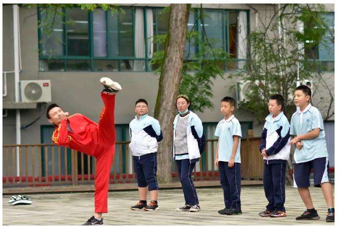 成都绵实外国语学校双语班