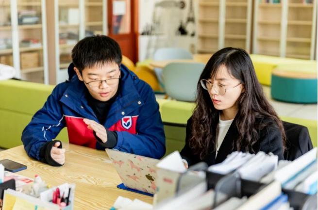 句容碧桂园学校