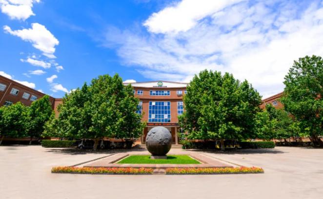 北京海淀外国语实验学校