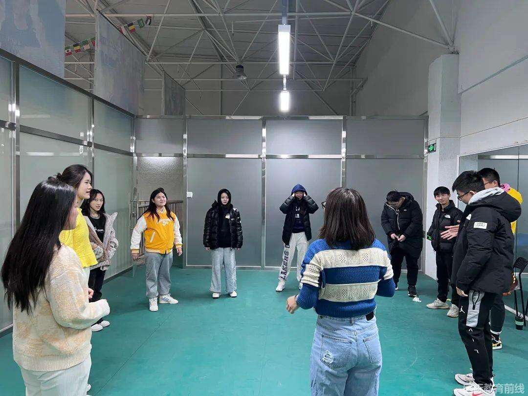 中育贝拉国际高中