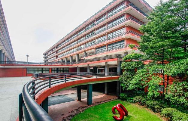 2023年广州美术学院附中AIP入学考试考什么？广州美术学院附中AIP入学条件？