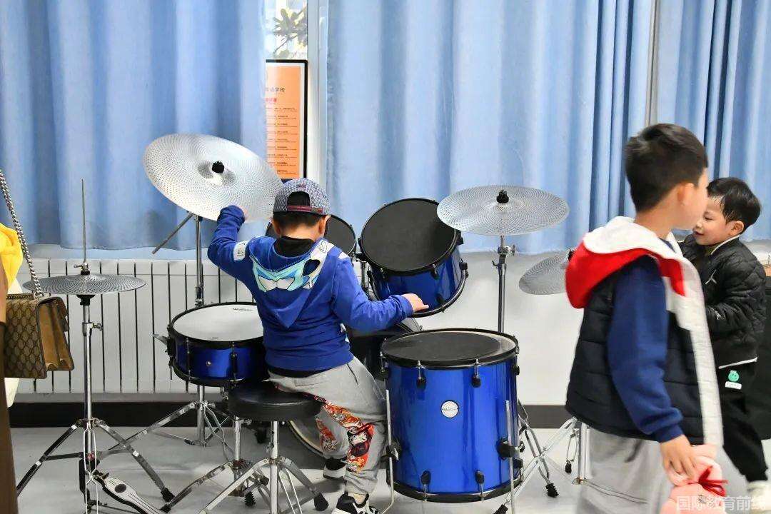 青岛新东方双语学校招生简章