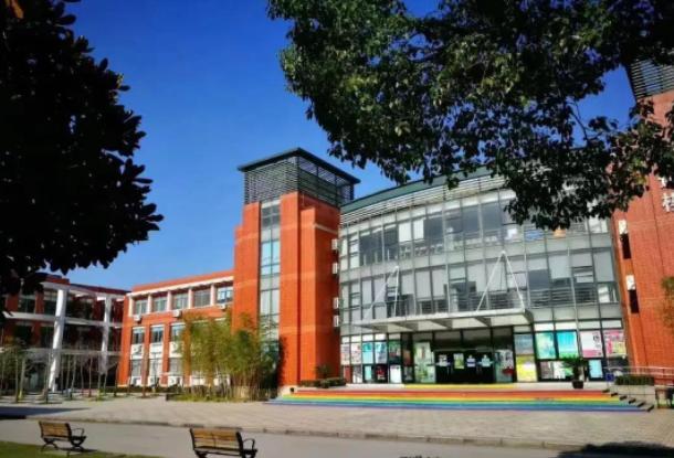 上海德英乐学院