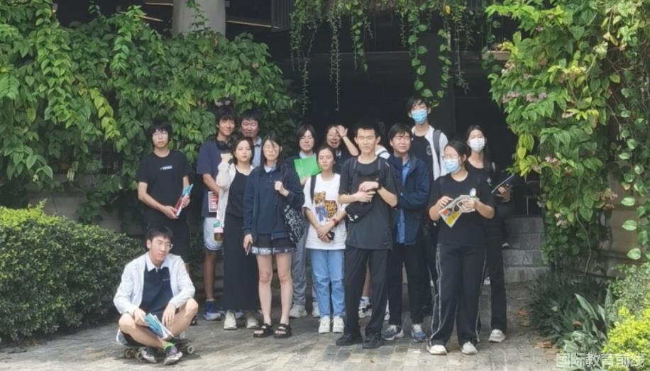 维多利亚世界学院