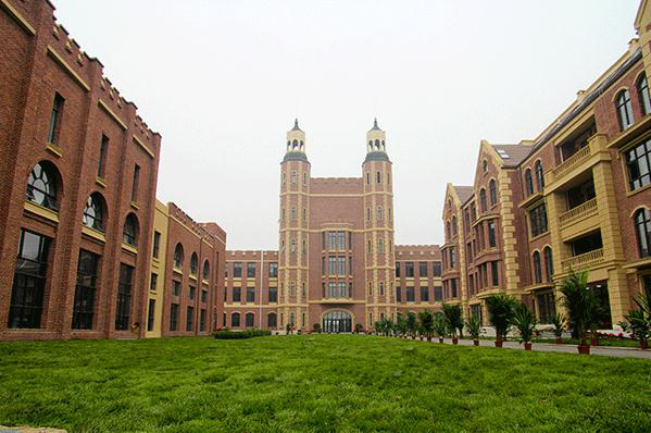 天津黑利伯瑞国际学校
