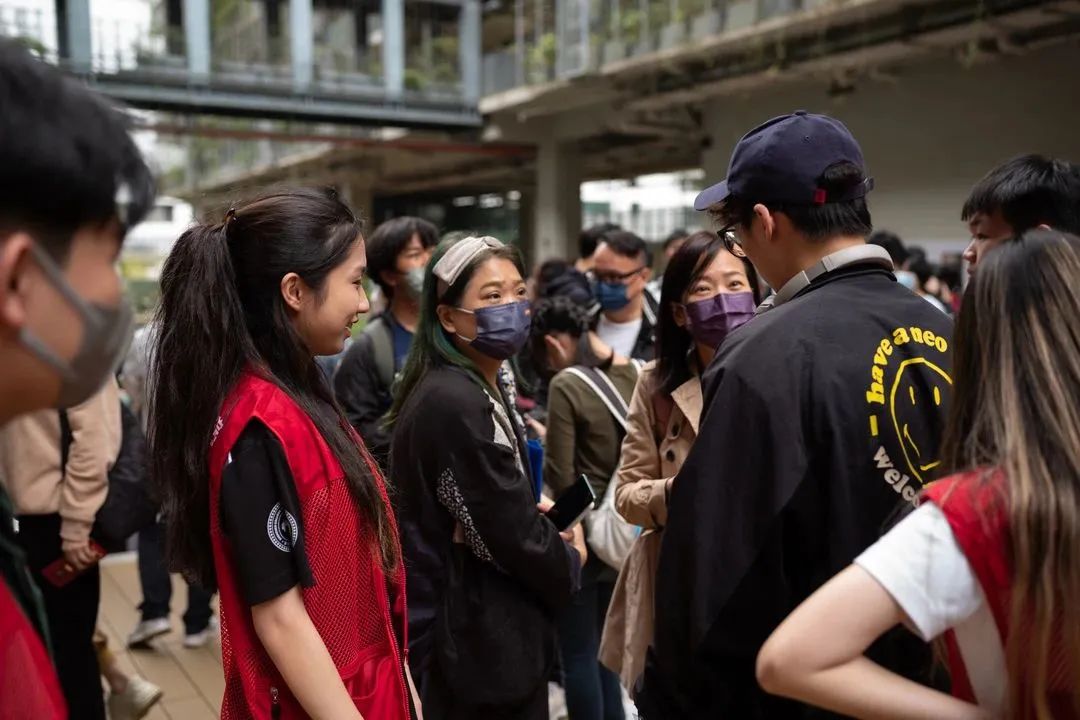 深圳国际交流学校：当招生考试志愿者的一天