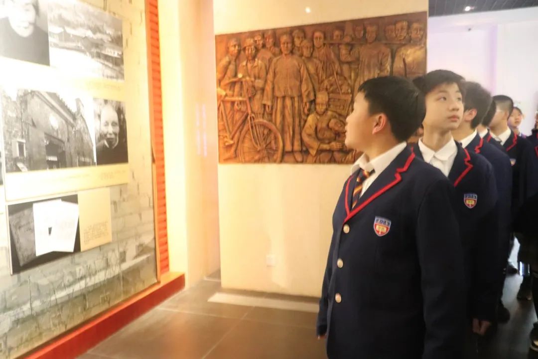 武汉澳新英才学校 | 清明追思，家国永念——祭扫施洋烈士陵园