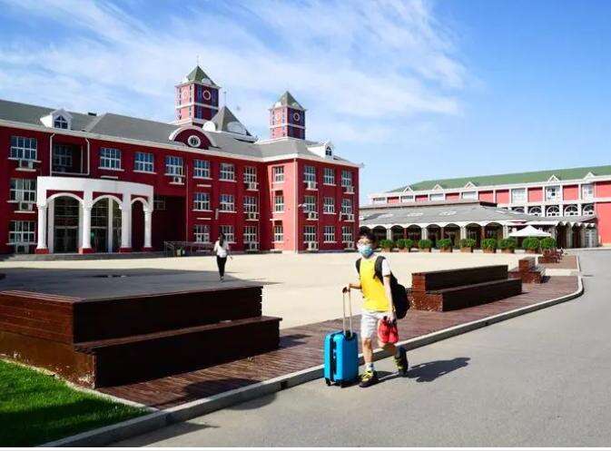 如何选择北京爱迪国际学校的英高班和美高班？