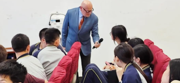 成都外国语学校中加高中