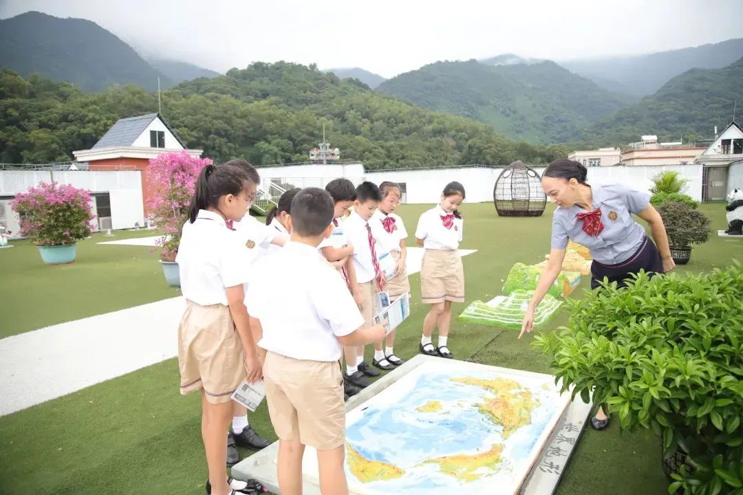深圳市华美外国语学校5月28日我们不见不散！