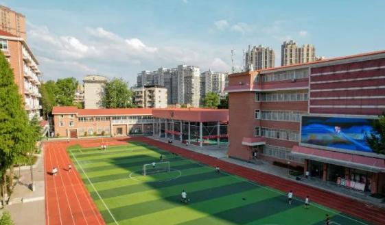 武汉英中学校