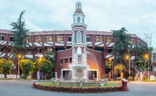 已发布！2023年成都丹秋美亚高中招生简章！