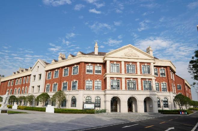 新津区墨尔文学校