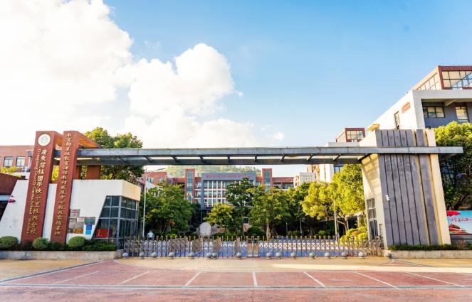 招生！广东碧桂园学校十里银滩分校发布高考复读班2023年秋季招生简章！