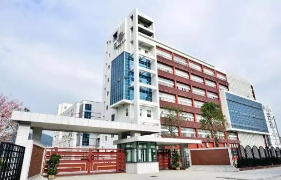 广州亚加达国际预科青藤学院
