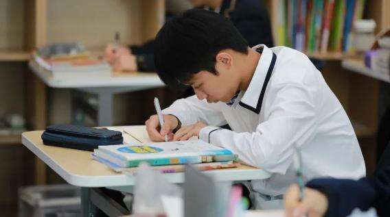 武汉康礼高级中学