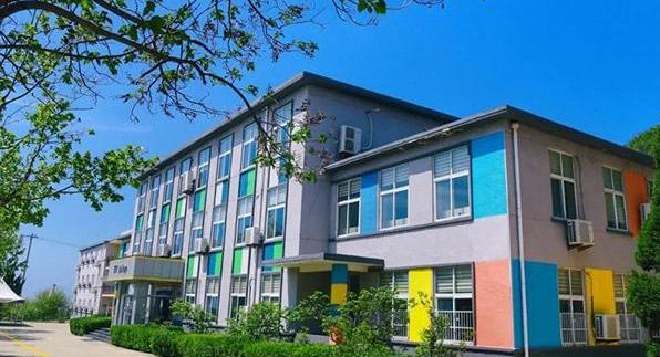威海常春藤国际学校