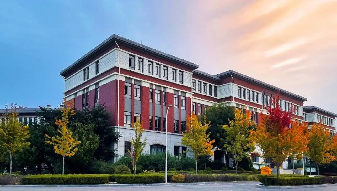 大连枫叶国际学校