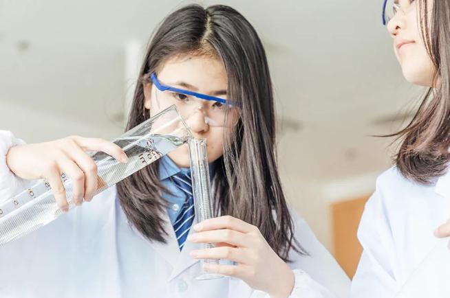 祝贺！IGCSE成绩出炉，益田翰德学校国际部的学子取得优异成绩！