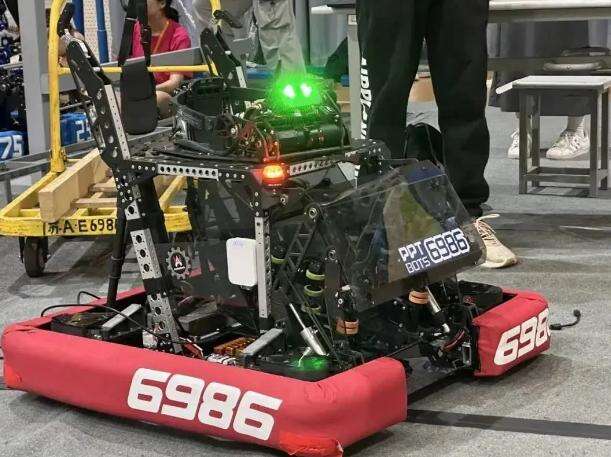 恭喜！FRC项目中国区季后赛中南京市第一中学国际部6986战队斩获&ldquo;一等奖&rdquo;和&ldquo;最佳质量奖&rdquo;！