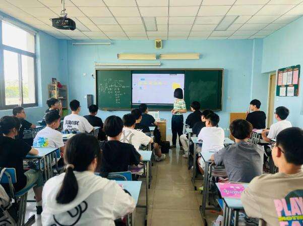 中加枫华国际学校