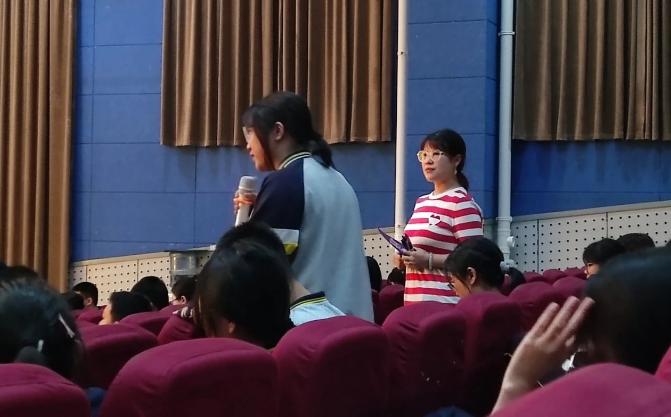 美国顶尖文理学院—阿默斯特学院到访成外国际课程中心！
