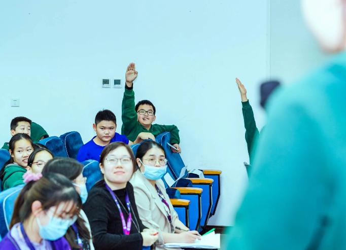 探月学校（初中部）开设什么课程？