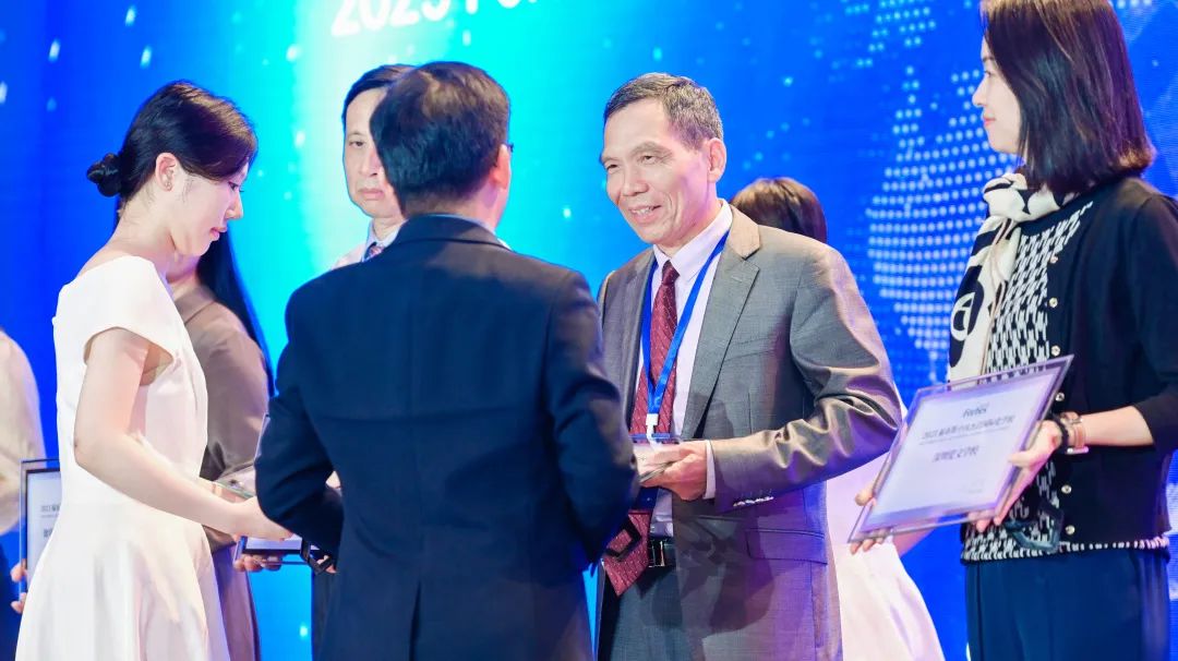 2023福布斯中国·国际化学校评选结果出炉，深国预揽获3项殊荣！