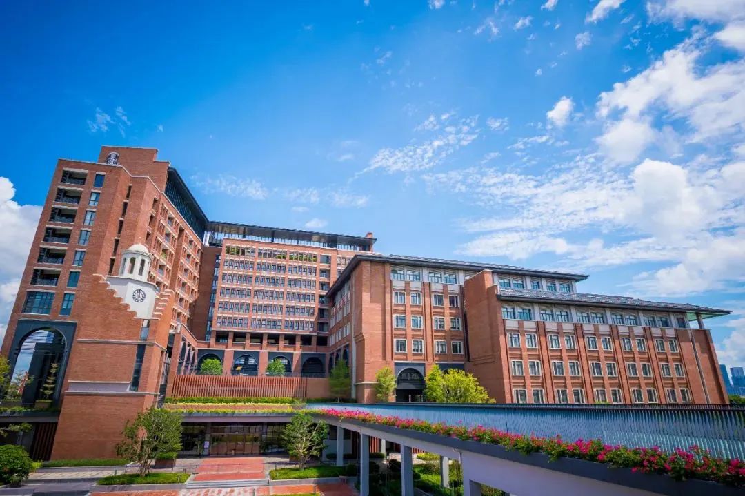 深圳哈罗国际学校