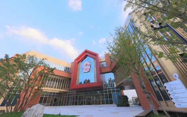 北京德闳学校