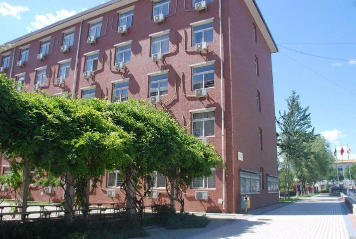 北京中加学校