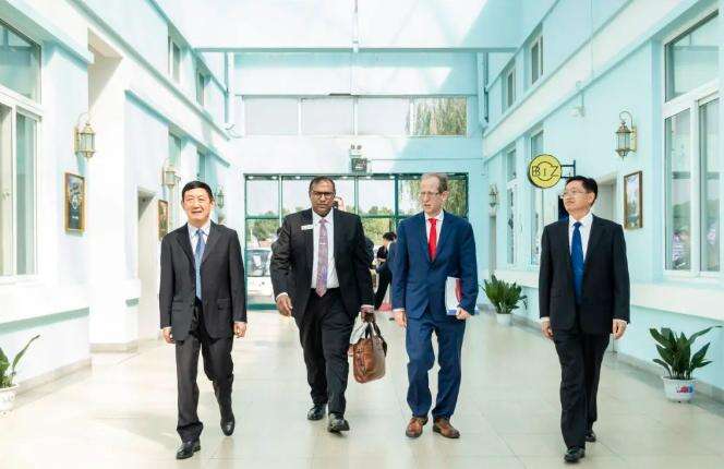 重磅！加拿大驻沪总领事见证枫华与加拿大里贾纳大学签署合作协议