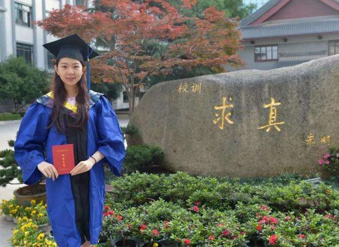 南京一中国际部优秀毕业生：读万卷书，行万里路，以梦为马，不负韶华！