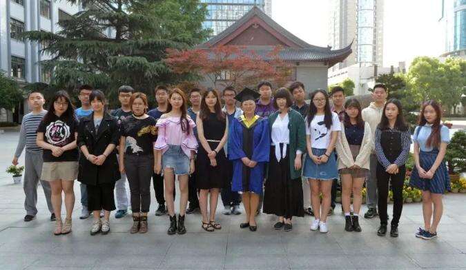 南京一中国际部优秀毕业生：读万卷书，行万里路，以梦为马，不负韶华！