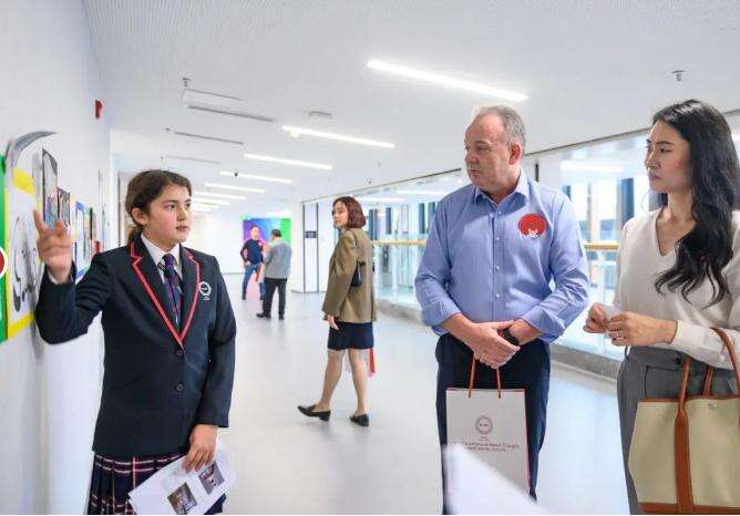 成都晟珀 | 伦敦成都师生同聚，Sixth Form正式启动！