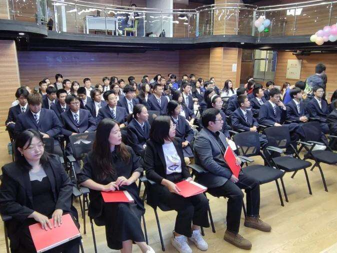 北京明诚外国语学校洪堡学院