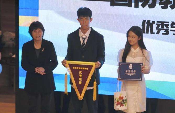 北京明诚外国语学校洪堡学院