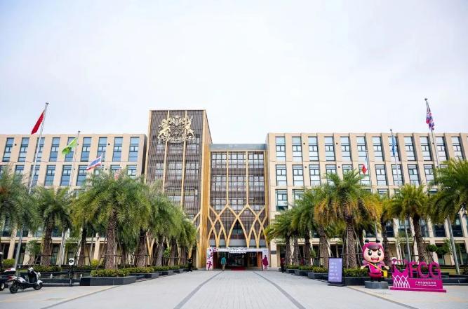10月27日中午，牛津妈妈赵妙方女士来到广州斐特思，与家长们面对面！